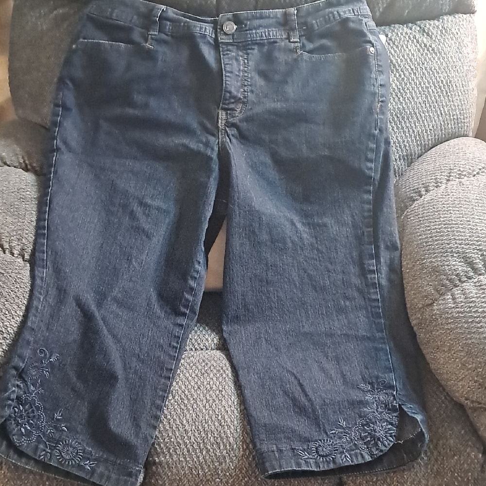 Women's Blue Cropped Jeans